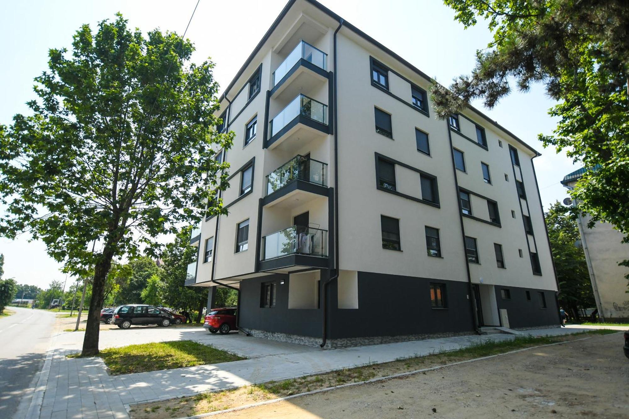 Apartament Apartman Plaza 2 Kladovo Zewnętrze zdjęcie